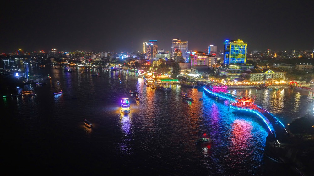 Ninh Kieu wharf riverside promenade at sunset in Can Tho