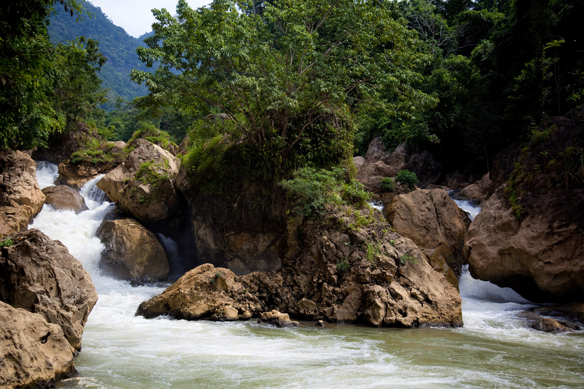 Cascading rapids of Dau Dang Waterfall in Bac Kan